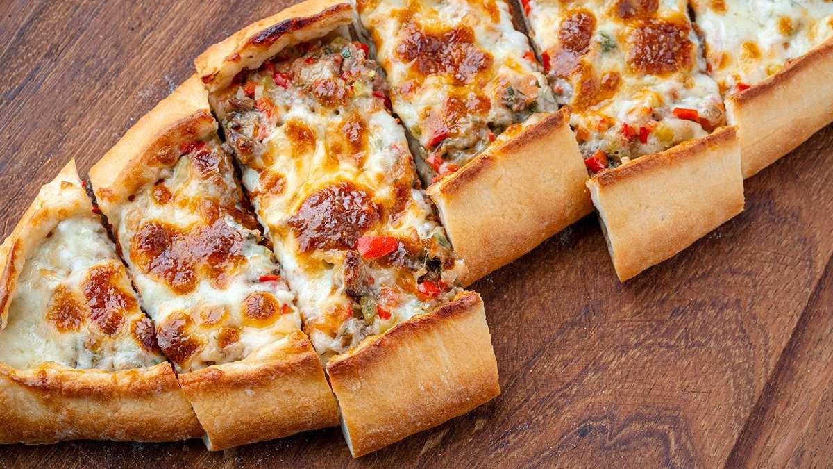 Kıymalı Pide